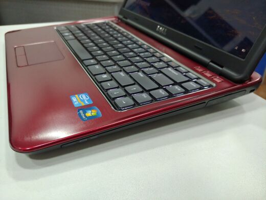 Dell Inspiron 14z-N411z / 14" (1366x768) TN / Intel Core i5-2450M (2 (4) ядра по 2.5 - 3.1 GHz) / 8 GB DDR3 / 240 GB SSD / WebCam / DVD-RW Dell Inspiron 14z-N411z / 14" (1366x768) TN / Intel Core i5-2450M (2 (4) ядра по 2.5 - 3.1 GHz) / 8 GB DDR3 / 240 GB SSD / WebCam / DVD-RW