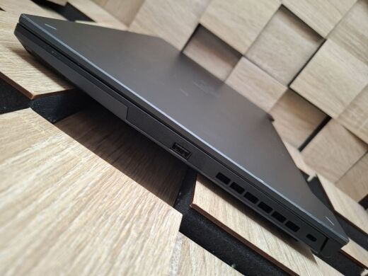 Ігровий ноутбук Asus TUF Gaming A15 FA507XU / 15.6" (1920x1080) IPS / AMD Ryzen 9 7940HS (8 (16) ядер по 4.0 - 5.2 GHz) / 16 GB DDR5 / 512 GB SSD M.2 / nVidia GeForce RTX 4050, 6 GB GDDR6, 96-bit / WebCam