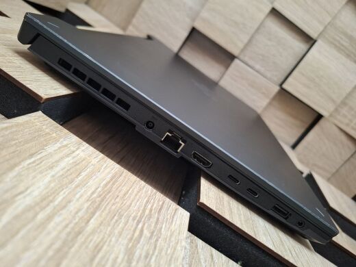 Ігровий ноутбук Asus TUF Gaming A15 FA507XU / 15.6" (1920x1080) IPS / AMD Ryzen 9 7940HS (8 (16) ядер по 4.0 - 5.2 GHz) / 16 GB DDR5 / 512 GB SSD M.2 / nVidia GeForce RTX 4050, 6 GB GDDR6, 96-bit / WebCam