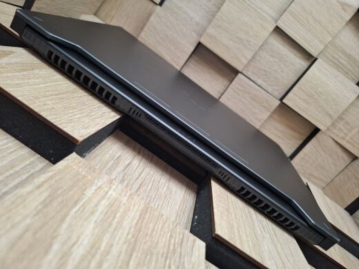 Ігровий ноутбук Asus TUF Gaming A15 FA507XU / 15.6" (1920x1080) IPS / AMD Ryzen 9 7940HS (8 (16) ядер по 4.0 - 5.2 GHz) / 16 GB DDR5 / 512 GB SSD M.2 / nVidia GeForce RTX 4050, 6 GB GDDR6, 96-bit / WebCam