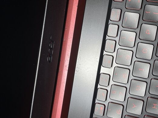 Игровой ноутбук Б-класс Acer Nitro 5 AN515-43 / 15.6" (1920x1080) IPS / AMD Ryzen 5 3550H (4 (8) ядра по 2.1 - 3.7 GHz) / 16 GB DDR4 / 480 GB SSD / AMD Radeon RX 560X, 4 GB GDDR5, 128-bit / WebCam