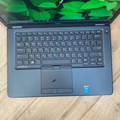 Ігровий ноутбук Dell Latitude E5450 / 14" (1920x1080) TN / Intel Core i7-5600U (2 (4) ядра по 2.6 - 3.2 GHz) / 8 GB DDR3 / 256 GB SSD / nVidia GeForce 840M, 2 GB DDR3, 64-bit / WebCam