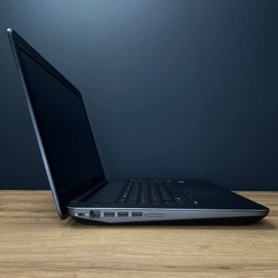 Мобільна робоча станція HP ZBook 17 G3 / 17.3" (1920x1080) IPS / Intel Core i7-6700HQ (4 (8) ядра по 2.6 - 3.5 GHz) / 16 GB DDR4 / 512 GB SSD / nVidia Quadro M4000M, 4 GB GDDR5, 256-bit / WebCam / HDMI