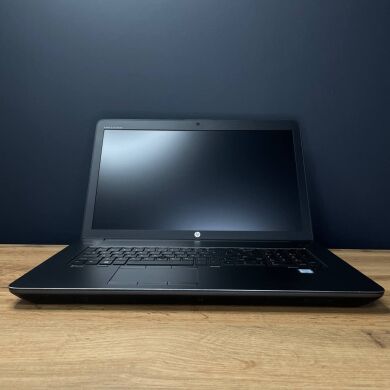 Мобільна робоча станція HP ZBook 17 G3 / 17.3" (1920x1080) IPS / Intel Core i7-6700HQ (4 (8) ядра по 2.6 - 3.5 GHz) / 16 GB DDR4 / 512 GB SSD / nVidia Quadro M4000M, 4 GB GDDR5, 256-bit / WebCam / HDMI