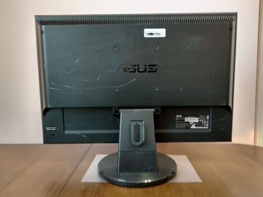 Монітор Asus VW225NL / 22" (1680x1050) TN+film / DVI, VGA / VESA 100x100
