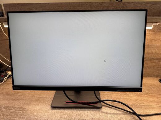 Монітор Lenovo ThinkVision T27i-10 / 27" (1920x1080) IPS / DisplayPort, HDMI, VGA, USB 3.0 / VESA 100x100 Монітор Lenovo ThinkVision T27i-10 / 27" (1920x1080) IPS / DisplayPort, HDMI, VGA, USB 3.0 / VESA 100x100