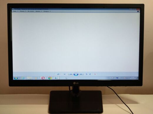 Монитор LG 22M38A-B / 21.5" (1920x1080) TN / VGA / VESA 75x75