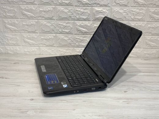 Ноутбук Asus K61IC / 16" (1366x768) TN / Intel Pentium T4300 (2 ядра по 2.1 GHz) / 4 GB DDR2 / 320 GB HDD / nVidia GeForce GT 220M, 1 GB DDR2, 128-bit / WebCam / DVD-ROM