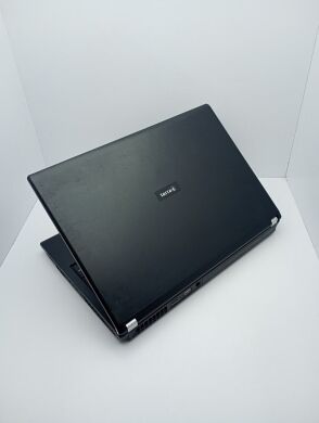 Ноутбук Asus Terra 171 / 17.1" (1440x900) TN / Intel Core 2 Duo P8600 (2 ядра по 2.4 GHz) / 4 GB DDR2 / 160 GB HDD / nVidia GeForce 9600M GT, 512 MB GDDR2, 128-bit / WebCam