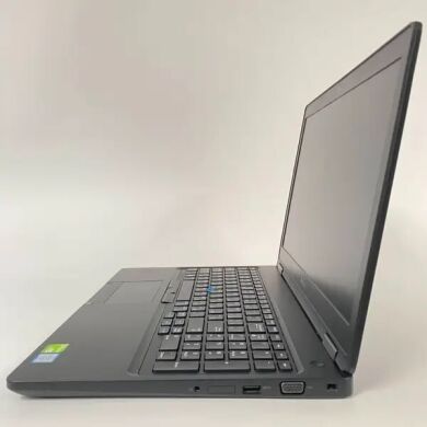 Ігровий ноутбук Dell Latitude 5580 / 15.6" (1920x1080) IPS / Intel Core i7-7820HQ (4 (8) ядра по 2.9 - 3.9 GHz) / 16 GB DDR4 / 512 GB SSD / nVidia GeForce 940MX, 2 GB GDDR5, 64-bit / WebCam / HDMI