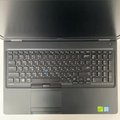 Ігровий ноутбук Dell Latitude 5580 / 15.6" (1920x1080) IPS / Intel Core i7-7820HQ (4 (8) ядра по 2.9 - 3.9 GHz) / 16 GB DDR4 / 512 GB SSD / nVidia GeForce 940MX, 2 GB GDDR5, 64-bit / WebCam / HDMI
