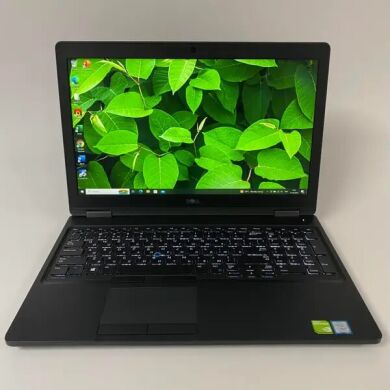 Ігровий ноутбук Dell Latitude 5580 / 15.6" (1920x1080) IPS / Intel Core i7-7820HQ (4 (8) ядра по 2.9 - 3.9 GHz) / 16 GB DDR4 / 512 GB SSD / nVidia GeForce 940MX, 2 GB GDDR5, 64-bit / WebCam / HDMI