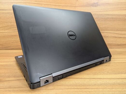 Ноутбук Dell Latitude E5570 / 15.6" (1920x1080) IPS / Intel Core i5-6300U (2 (4) ядра по 2.4 - 3.0 GHz) / 8 GB DDR4 / 256 GB SSD / AMD Radeon R7 M360, 2 GB DDR3, 64-bit / HDMI / WebCam / Windows 10 Ноутбук Dell Latitude E5570 / 15.6" (1920x1080) IPS / Intel Core i5-6300U (2 (4) ядра по 2.4 - 3.0 GHz) / 8 GB DDR4 / 256 GB SSD / AMD Radeon R7 M360, 2 GB DDR3, 64-bit / HDMI / WebCam / Windows 10