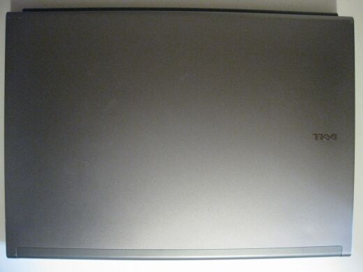 Ноутбук Б-класс Dell Precision M6400 / 17" (1920x1200) TN / Intel Core 2 Quad Q9300 (4 ядра по 2.5 GHz) / 8 GB DDR3 / 128 GB SSD + 320 GB HDD / nVidia Quadro FX 3700M, 1 GB GDDR3, 256-bit / WebCam + Колонки