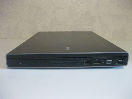 Ноутбук Б-класс Dell Precision M6400 / 17" (1920x1200) TN / Intel Core 2 Quad Q9300 (4 ядра по 2.5 GHz) / 8 GB DDR3 / 128 GB SSD + 320 GB HDD / nVidia Quadro FX 3700M, 1 GB GDDR3, 256-bit / WebCam + Колонки