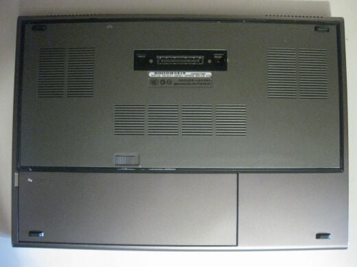 Ноутбук Б-класс Dell Precision M6400 / 17" (1920x1200) TN / Intel Core 2 Quad Q9300 (4 ядра по 2.5 GHz) / 8 GB DDR3 / 128 GB SSD + 320 GB HDD / nVidia Quadro FX 3700M, 1 GB GDDR3, 256-bit / WebCam + Колонки