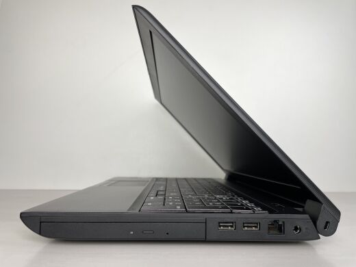 Ноутбук Toshiba Dynabook Satellite B553 / 15.6" (1366x768) TN LED / Intel Core i5-3340M (2 (4) ядра по 2.7 - 3.4 GHz) / 4 GB DDR3 / 320 GB HDD / USB 3.0 / WebCam