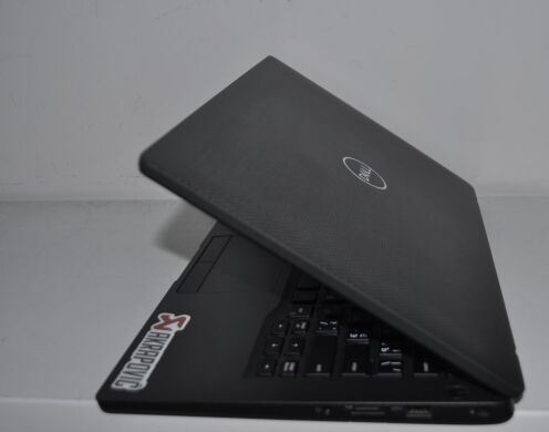Ультрабук Dell Latitude 7400 / 14" (1920x1080) IPS / Intel Core i5-8265U (4 (8) ядра по 1.6 - 3.9 GHz) / 8 GB DDR4 / 256 GB SSD / Intel UHD Graphics / WebCam / Windows 11 Pro
