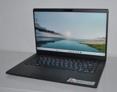 Ультрабук Dell Latitude 7400 / 14" (1920x1080) IPS / Intel Core i5-8265U (4 (8) ядра по 1.6 - 3.9 GHz) / 8 GB DDR4 / 256 GB SSD / Intel UHD Graphics / WebCam / Windows 11 Pro