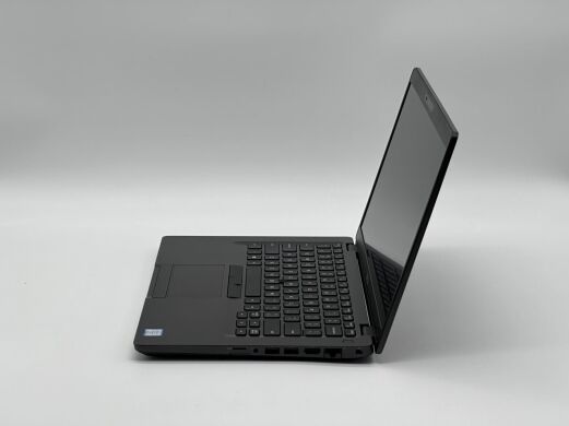 Ультрабук Dell Latitude 5401 / 14" (1920x1080) IPS / Intel Core i7-9850H (6 (12) ядер по 2.6 - 4.6 GHz) / 16 GB DDR4 / 250 GB SSD / Intel UHD Graphics 630 / WebCam Ультрабук Dell Latitude 5401 / 14" (1920x1080) IPS / Intel Core i7-9850H (6 (12) ядер по 2.6 - 4.6 GHz) / 16 GB DDR4 / 250 GB SSD / Intel UHD Graphics 630 / WebCam