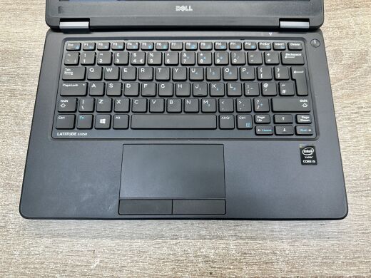 Нетбук Б-класс Dell Latitude E7250 / 12.5" (1366x768) TN / Intel Core i5-5300U (2 (4) ядра по 2.3 - 2.9 GHz) / 8 GB DDR3 / 120 GB SSD / Intel HD Graphics 5500 / WebCam