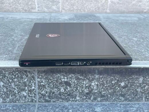 Ігровий ноутбук MSI MegaBook GS63 Stealth 8RE / 15.6" (1920x1080) IPS / Intel Core i7 7700HQ (4 (8) ядра по 2.8 - 3.8 GHz) / 16 GB DDR4 / 256 GB SSD / nVidia GeForce GTX 1060, 6 GB GDDR5, 192-bit / WebCam / Win 10 Home