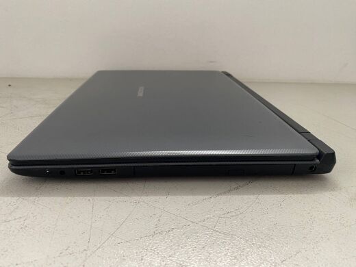 Ноутбук Medion Akoya P6670 / 15.6" (1920x1080) TN / Intel Core i5-6200U (2 (4) ядра по 2.3 - 2.8 GHz) / 8 GB DDR4 / 128 GB SSD + 1000 GB HDD / nVidia GeForce 940MX, 2 GB GDDR3, 64-bit / WebCam Ноутбук Medion Akoya P6670 / 15.6" (1920x1080) TN / Intel Core i5-6200U (2 (4) ядра по 2.3 - 2.8 GHz) / 8 GB DDR4 / 128 GB SSD + 1000 GB HDD / nVidia GeForce 940MX, 2 GB GDDR3, 64-bit / WebCam