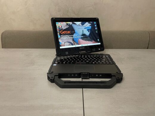 Защищенный нетбук-трансформер Getac V110 G3 / 11.6" (1366x768) IPS Touch / Intel Core i7-6500U (2 (4) ядра по 2.5 - 3.1 GHz) / 16 GB DDR4 / 128 GB SSD / Intel HD Graphics 520 / WebCam / Fingerprint / Две батареи