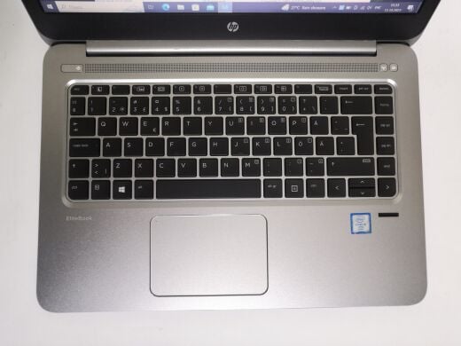 Ноутбук Б-клас HP EliteBook Folio 1040 G3 / 14" (1920x1080) TN / Intel Core i5-6300U (2 (4) ядра по 2.4 - 3.0 GHz) / 8 GB DDR4 / 256 GB SSD / Intel HD Graphics 520 / WebCam / Win 10 Pro