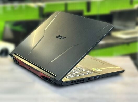 Ігровий ноутбук Acer Nitro 5 AN515-41 / 17.3" (1920x1080) IPS / AMD Ryzen 5 5600H (6 (12) ядер по 3.0 - 4.2 GHz) / 16 GB DDR4 / 512 GB SSD M.2 / nVidia GeForce RTX 3070, 8 GB GDDR6, 256-bit / WebCam / Win 11