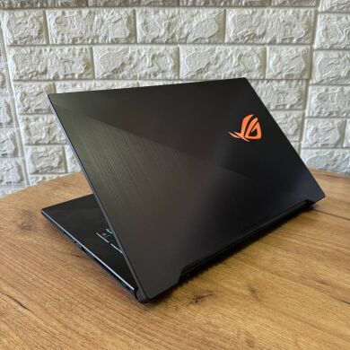 Игровой ноутбук Asus ROG Strix Scar II GL704GW / 17.3” (1920x1080) IPS / Intel Core i7-8750H (6 (12) ядер по 2.2 - 4.1 GHz) / 16 GB DDR4 / 1000 GB SSD / nVidia GeForce RTX 2070, 8 GB GDDR6, 256-bit / WebCam