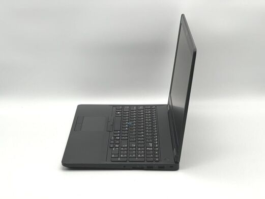 Игровой ноутбук Б-класс Dell Latitude E5570 / 15.6" (1920x1080) IPS / Intel Core i7-6600U (2 (4) ядра по 2.6 - 3.4 GHz) / 8 GB DDR4 / 120 GB SSD / AMD Radeon R7 M360, 2 GB DDR3, 64-bit / WebCam / HDMI