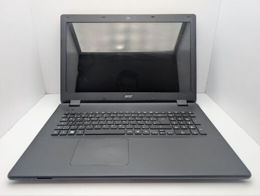 Ноутбук Acer Aspire ES1-731 / 17.3" (1600x900) TN / Intel Celeron N2940 (4 ядра по 1.83 - 2.25 GHz) / 8 GB DDR3 / 120 GB SSD / Intel HD Graphics / WebCam / DVD-ROM Ноутбук Acer Aspire ES1-731 / 17.3" (1600x900) TN / Intel Celeron N2940 (4 ядра по 1.83 - 2.25 GHz) / 8 GB DDR3 / 120 GB SSD / Intel HD Graphics / WebCam / DVD-ROM