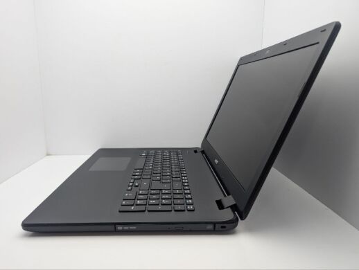 Ноутбук Acer Aspire ES1-731 / 17.3" (1600x900) TN / Intel Celeron N2940 (4 ядра по 1.83 - 2.25 GHz) / 8 GB DDR3 / 120 GB SSD / Intel HD Graphics / WebCam / DVD-ROM Ноутбук Acer Aspire ES1-731 / 17.3" (1600x900) TN / Intel Celeron N2940 (4 ядра по 1.83 - 2.25 GHz) / 8 GB DDR3 / 120 GB SSD / Intel HD Graphics / WebCam / DVD-ROM