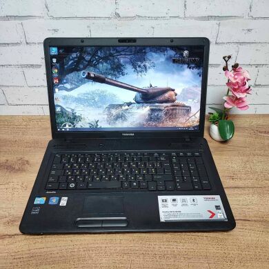 Ноутбук Toshiba Satellite C670 / 17.3" (1600x900) TN / Intel Core i3-380M (2 (4) ядра по 2.53 GHz) / 8 GB DDR3 / 300 GB HDD / Intel HD Graphics / WebCam / DVD-RW Ноутбук Toshiba Satellite C670 / 17.3" (1600x900) TN / Intel Core i3-380M (2 (4) ядра по 2.53 GHz) / 8 GB DDR3 / 300 GB HDD / Intel HD Graphics / WebCam / DVD-RW
