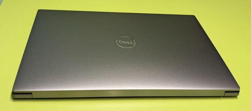 Мобільна робоча станція Dell Precision 5560 / 15.6" (1920x1200) IPS / Intel Core i7-11800H (8 (16) ядер по 2.3 - 4.6 GHz) / 16 GB DDR4 / 512 GB SSD / nVidia Quadro T1200, 4 GB GDDR6, 128-bit / WebCam / Type-C Мобільна робоча станція Dell Precision 5560 / 15.6" (1920x1200) IPS / Intel Core i7-11800H (8 (16) ядер по 2.3 - 4.6 GHz) / 16 GB DDR4 / 512 GB SSD / nVidia Quadro T1200, 4 GB GDDR6, 128-bit / WebCam / Type-C