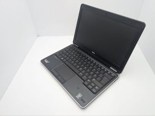 Нетбук Dell Latitude E7240 / 12.5" (1366x768) TN / Intel Core i7-4600U (2 (4) ядра по 2.1 - 3.3 GHz) / 8 GB DDR3 / 128 GB SSD / Intel HD Graphics 4400 / WebCam