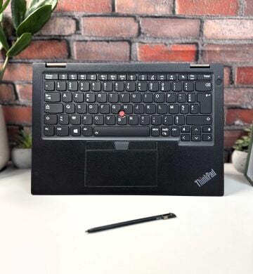 Ультрабук-трансформер Lenovo ThinkPad X13 Yoga Gen2 / 13.3" (1920x1080) IPS Touch / Intel Core i5-1145G7 (4 (8) ядра по 4.4 GHz) / 16 GB DDR4 / 256 GB SSD / Intel Iris Xe Graphics / WebCam / Стилус / Windows 10 Pro