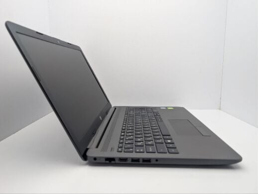 Ноутбук HP 250 G7 / 15.6" (1920x1080) TN / Intel Core i3-7020U (2 (4) ядра по 2.3 GHz) / 8 GB DDR4 / 256 GB SSD / nVidia GeForce MX110, 2 GB GDDR5, 64-bit / WebCam Ноутбук HP 250 G7 / 15.6" (1920x1080) TN / Intel Core i3-7020U (2 (4) ядра по 2.3 GHz) / 8 GB DDR4 / 256 GB SSD / nVidia GeForce MX110, 2 GB GDDR5, 64-bit / WebCam