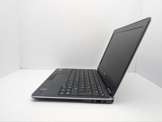 Нетбук Dell Latitude E7240 / 12.5" (1366x768) TN / Intel Core i7-4600U (2 (4) ядра по 2.1 - 3.3 GHz) / 8 GB DDR3 / 128 GB SSD / Intel HD Graphics 4400 / WebCam