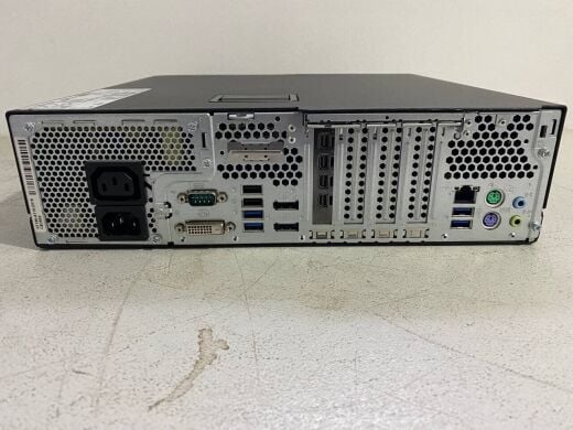 Компьютер Fujitsu Esprimo D757 E85 SFF / Intel Core i7-6700 (4 (8) ядра по 3.4 - 4.0 GHz) / 16 GB DDR4 / 128 GB SSD / nVidia Quadro K1200, 4 GB GDDR5, 128-bit
