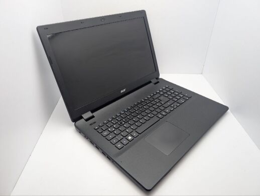 Ноутбук Acer Aspire ES1-731 / 17.3" (1600x900) TN / Intel Celeron N2940 (4 ядра по 1.83 - 2.25 GHz) / 8 GB DDR3 / 120 GB SSD / Intel HD Graphics / WebCam / DVD-ROM Ноутбук Acer Aspire ES1-731 / 17.3" (1600x900) TN / Intel Celeron N2940 (4 ядра по 1.83 - 2.25 GHz) / 8 GB DDR3 / 120 GB SSD / Intel HD Graphics / WebCam / DVD-ROM