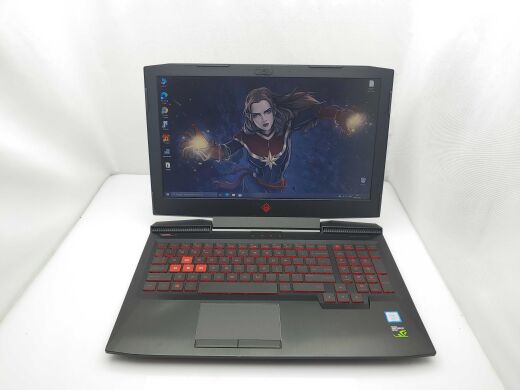 Игровой ноутбук HP OMEN 15-CE018DX / 15.6" (1920x1080) TN / Intel Core i7-7700HQ (4 (8) ядра по 2.8 - 3.8 GHz) / 8 GB DDR4 / 256 GB SSD + 1000 GB HDD / nVidia GeForce GTX 1050, 4 GB GDDR5, 128-bit / WebCam 