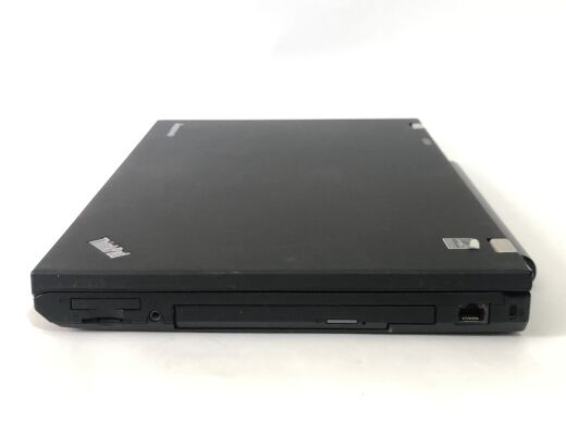 Мобільна робоча станція Lenovo ThinkPad W520 / 15.6" (1600x900) TN / Intel Core i7-2760QM (4 (8) ядра по 2.4 - 3.5 GHz) / 8 GB DDR3 / 256 GB SSD / nVidia Quadro 1000M, 2 GB DDR3, 128-bit / WebCam / DVD-ROM