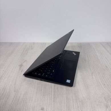 Ноутбук Lenovo ThinkPad E480 / 14" (1920x1080) IPS / Intel Core i5-8250U (4 (8) ядра по 1.6 - 3.4 GHz) / 8 GB DDR4 / 256 GB SSD NVMe / Intel UHD Graphics 620 / WebCam