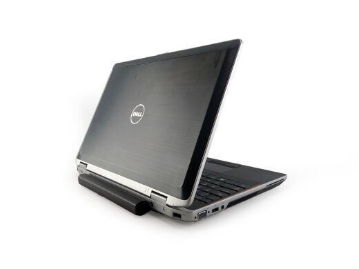 Ноутбук Dell Latitude E6520 / 15.6" (1600x900) TN / Intel Core i7-2620M (2 (4) ядра по 2.7 - 3.4 GHz) / 8 GB DDR3 / 240 GB SSD / Intel HD Graphics 3000 / DVD-ROM Ноутбук Dell Latitude E6520 / 15.6" (1600x900) TN / Intel Core i7-2620M (2 (4) ядра по 2.7 - 3.4 GHz) / 8 GB DDR3 / 240 GB SSD / Intel HD Graphics 3000 / DVD-ROM