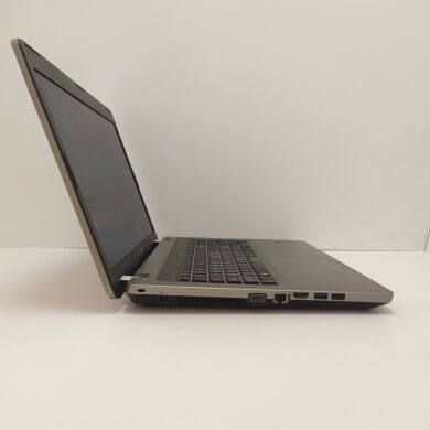 HP ProBook 4730s / 17.3" (1600x900) LED / Intel Core i3-2330M (2(4) ядра по 2.20 Ghz) / 4 GB DDR3 / 240 GB SSD / AMD Radeon 7400M, 1 GB
