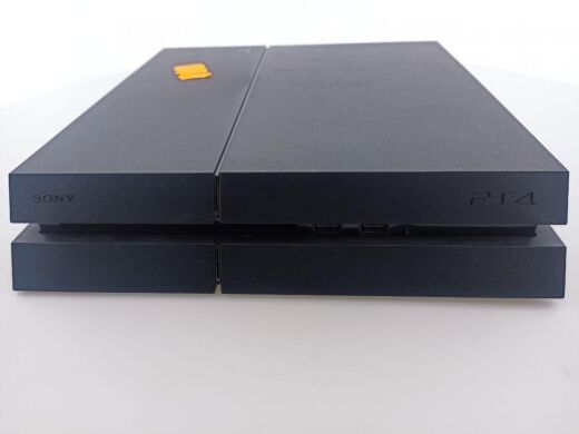 Ігрова приставка Sony PlayStation 4 (CUH-1004A) / AMD Jaguar / 8 GB GDDR5 / 500 GB HDD + кабель HDMI + кабель живлення