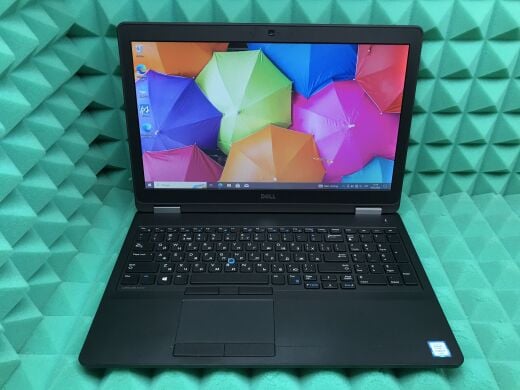 Ігровий ноутбук Б-клас Dell Latitude E5570 / 15.6" (1366x768) TN / Intel Core i7-6600U (2 (4) ядра по 2.6 - 3.4 GHz) / 8 GB DDR4 / 240 GB SSD / AMD Radeon R7 M360, 2 GB DDR3, 64-bit / WebCam / Win 10 Pro