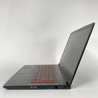 Игровой ноутбук MSI Thin GF63 / 15.6" (1920x1080) IPS / Intel Core i5-12450H (8 (12) ядер по 3.3 - 4.4 GHz) / 16 GB DDR4 / 500 GB SSD / nVidia GeForce RTX 4050, 6 GB GDDR6, 96-bit / WebCam / HDMI
